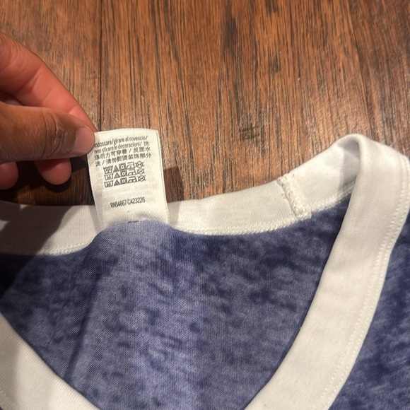 Large PINK Victoria's Secret Blue and White Short Sleeve Tee - Picture 6 of 8